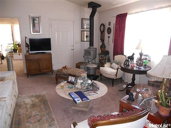 3rd image of 5050 Sweetwater Dr