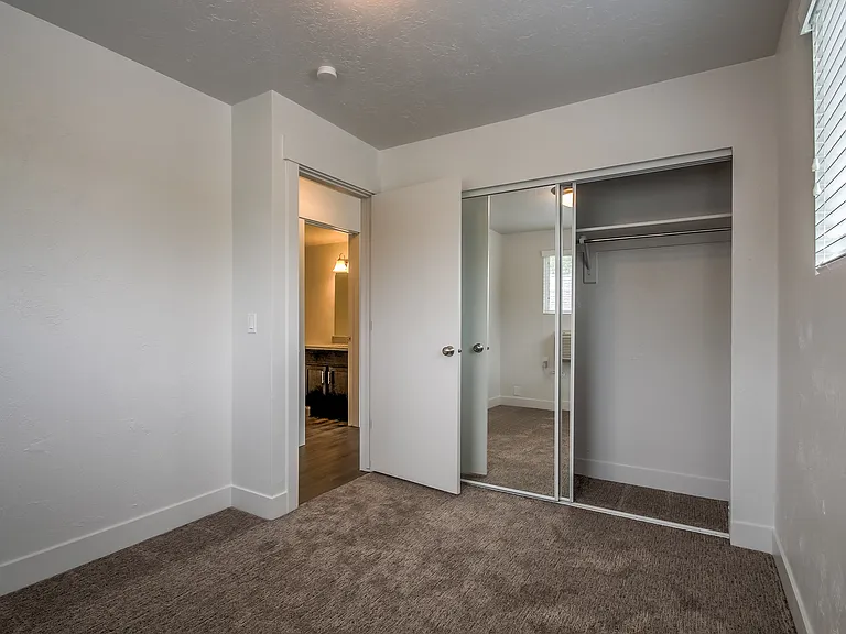 Windsor Salt Lake City Apartments — Photo 12