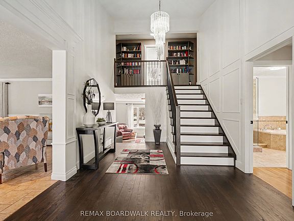 4th image of 32 Faucher Blvd