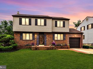 51 N Lunenburg Dr, New Castle, DE 19720