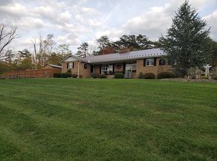 5163 Hearth Wood Ln, Alexandria, PA 16611