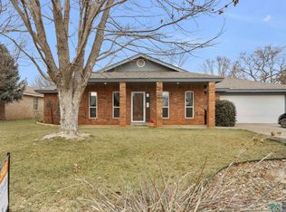 200 Rosewood Dr, Clovis, NM 88101