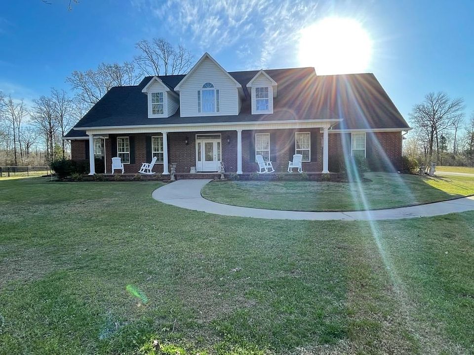 1st image of 8 Oak Haven Dr