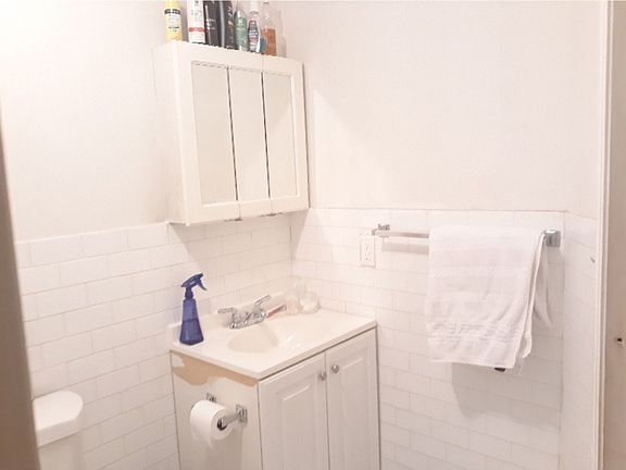 4th image of 195 Wyckoff Ave #6