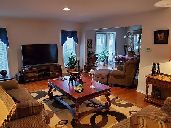 2nd image of 5767 Bastille Pl #53