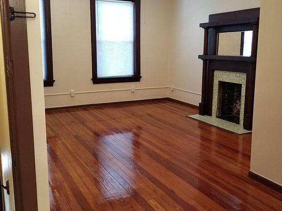 3rd image of 4324 Juniata St #2F