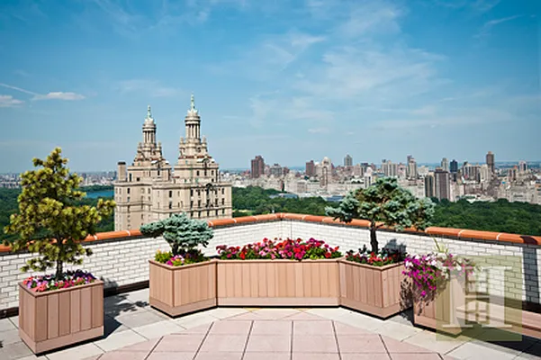 Sold by Halstead Real Estate | media 15