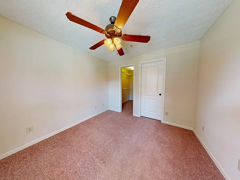 338 W Glenn Ave — Photo 14