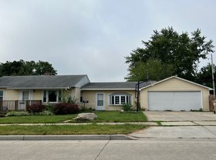 5001 65th St, Kenosha, WI 53142
