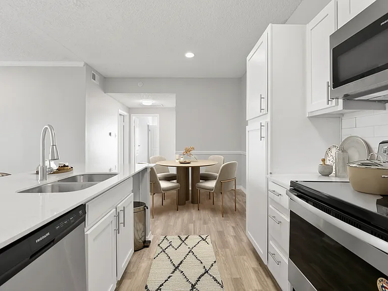 Estates at Las Colinas - U Renovation