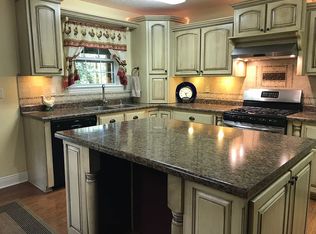 381 Jewell Ln, Clarkridge, AR 72623