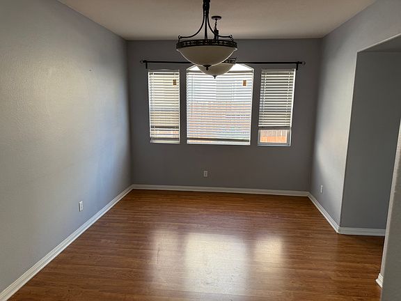 5th image of 39741 Benjamin Ct