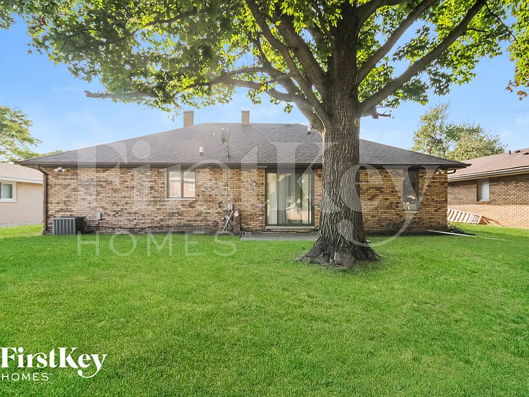 18519 Carriage Ln — Photo 15
