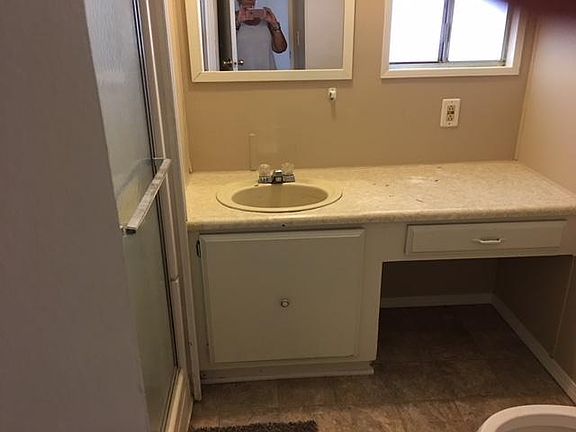 5th image of 19076 Westlawn St