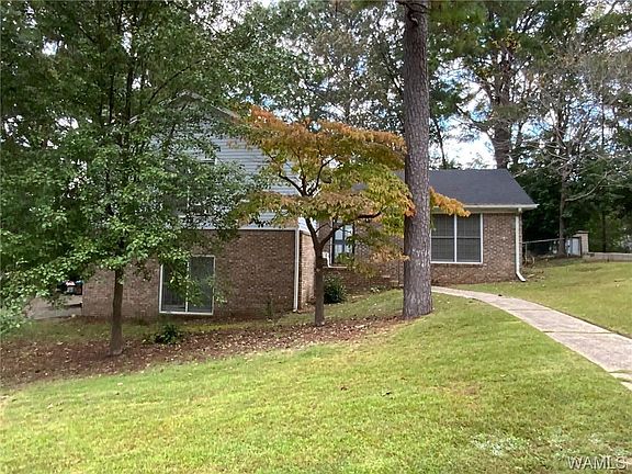 2nd image of 3112 Killarney Ln