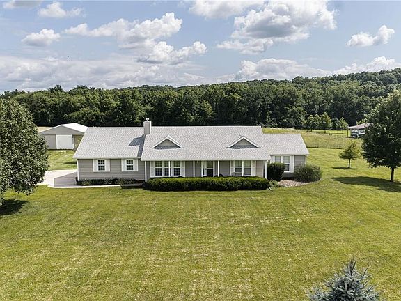 2nd image of 25029 Dehoff Rd