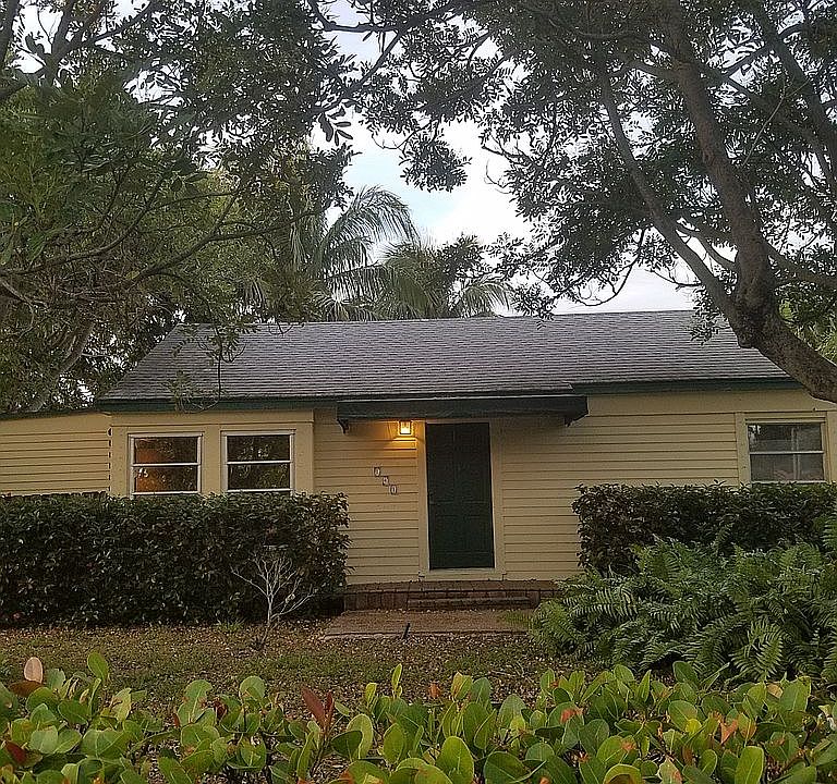 Front of house from street