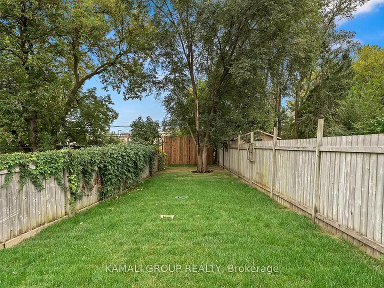 63 Walter Ave #MAIN — Photo 20