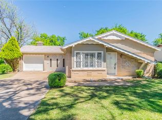 1825 Lucas Dr, Fort Worth, TX 76112