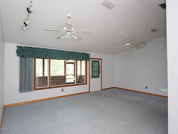 5th image of 177 Waterway Ave