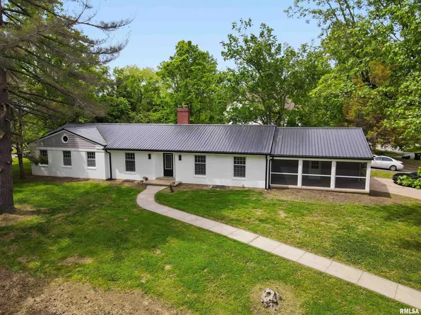 802 W Main St, Vienna, IL 62995