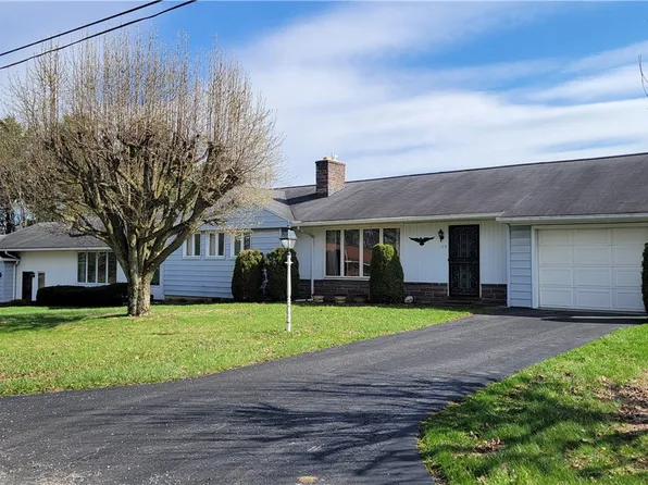 125 Windermere Ln, Somerset, PA 15501