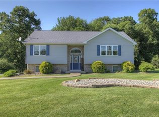 132 Rieger Rd, Butler, PA 16001