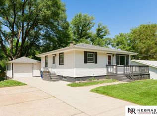 1602 Lincoln Rd, Bellevue, NE 68005