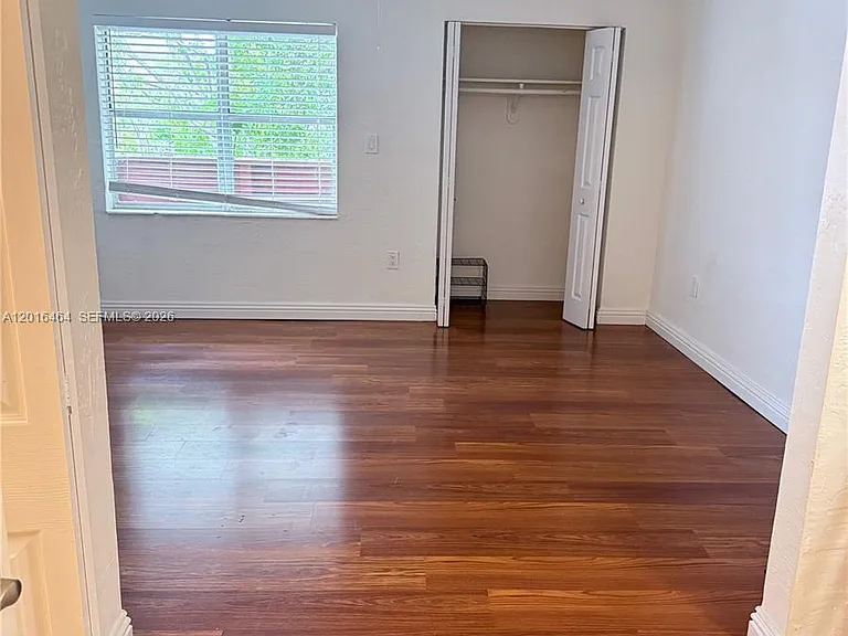 1205 Mariposa Ave #301 — Photo 16
