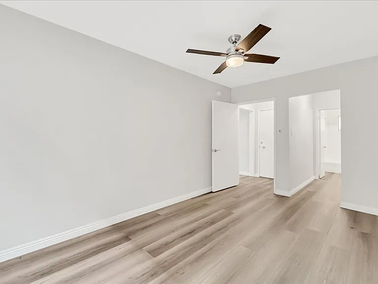 12761 Pacific Ave #4 — Photo 11