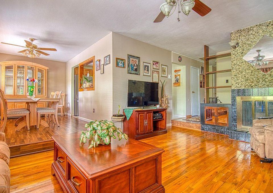 1st image of 30 Amsterdam Ave #2