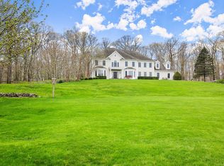 64 Chelsea Pl, Ridgefield, CT 06877