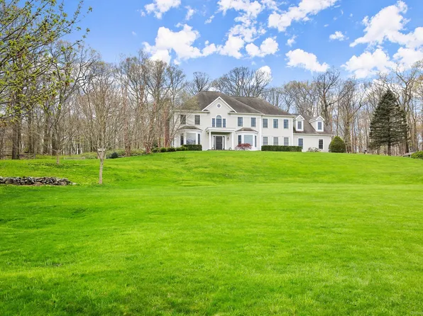 64 Chelsea Place, Ridgefield, CT 06877