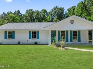 103 South St, Waveland, MS 39576