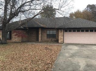 8609 Skypark Dr, Fort Smith, AR 72903