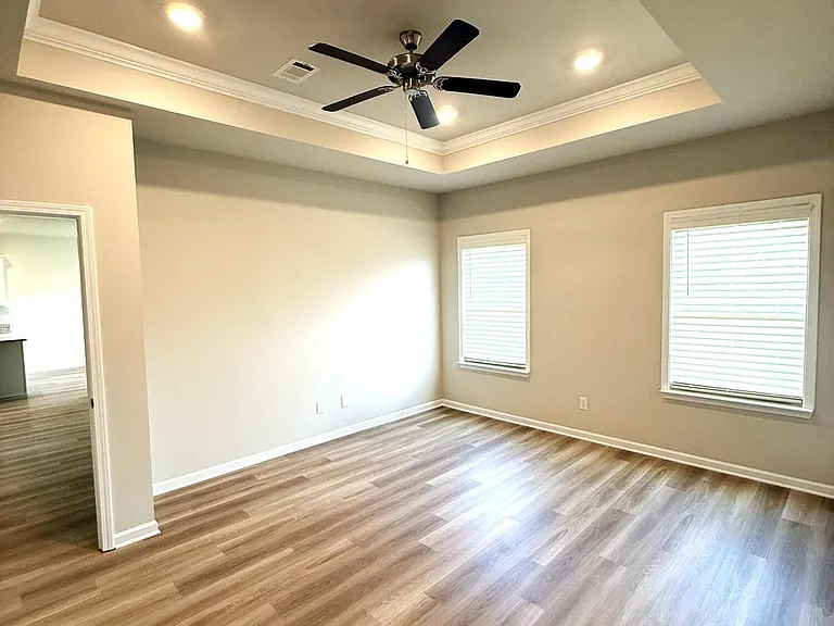 527 Vista Pointe Dr — Photo 17