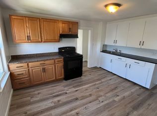1000 Central St #2, Lowell, MA 01852