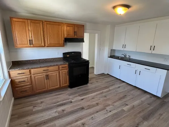 Central St Apartments, 1000 Central St #2, Lowell, MA 01852