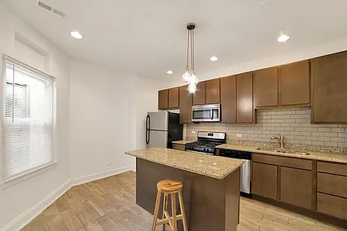 3530 W Armitage Ave #3M Photo 1