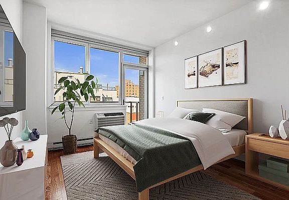 4th image of 2167 2nd Ave #6G