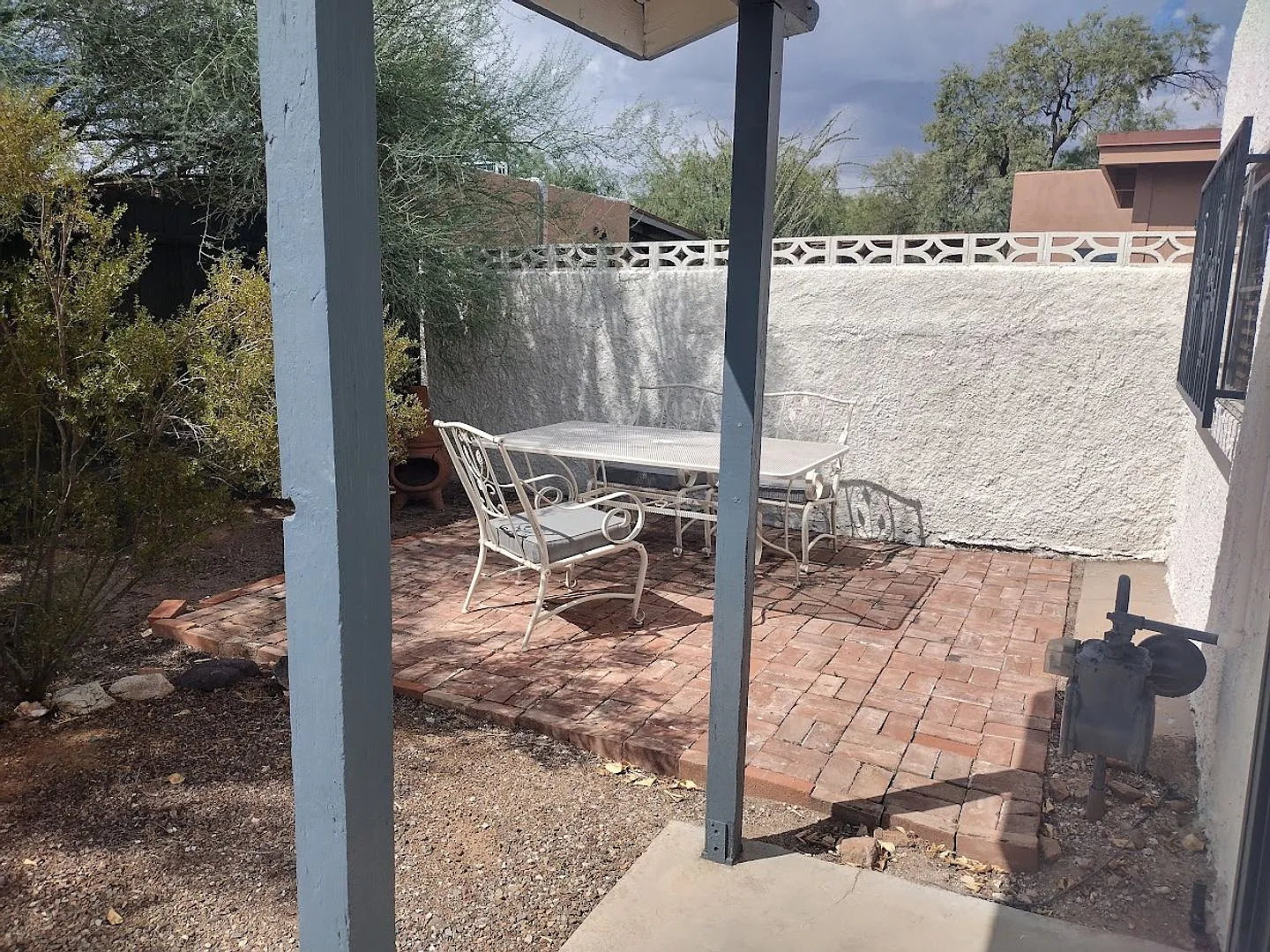 1071 E Seneca St. Guest House — Photo 3