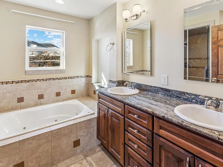 1718 Belvedere Dr — Photo 13