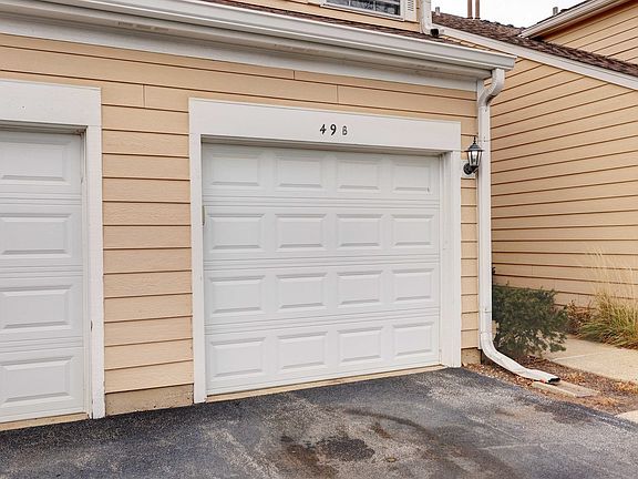3rd image of 49 Hoover Ct Unit B