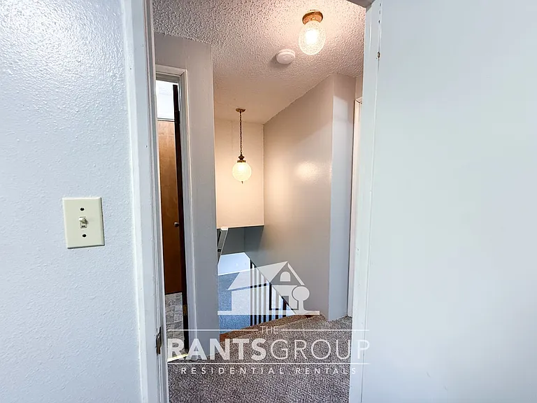 351R — Photo 13
