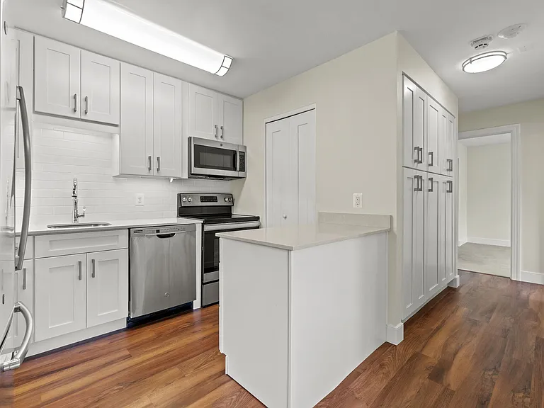 The Glen at Kensington — Photo 33