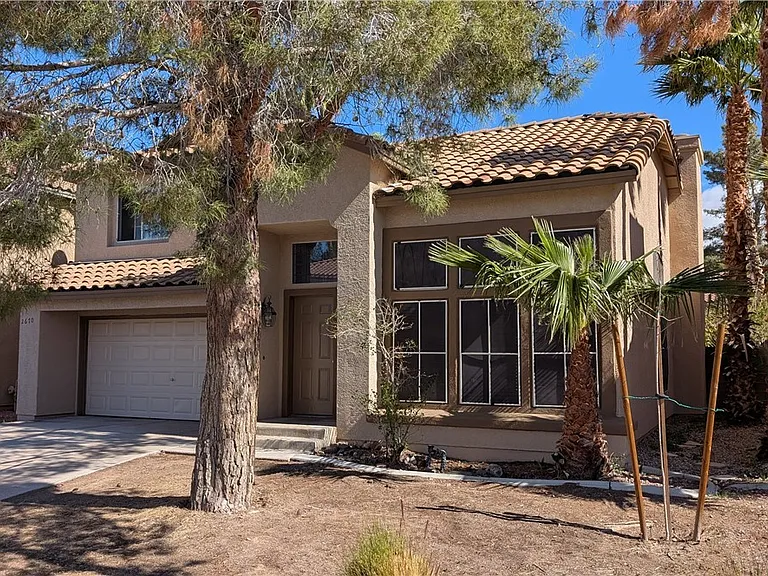 2670 Ridgewater Cir — Photo 1