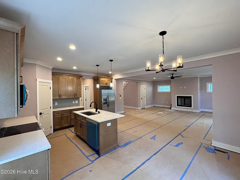 668 Wren Ln — Photo 7