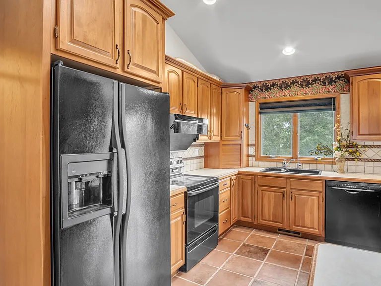 1301 Colonial Club Dr #C — Photo 8