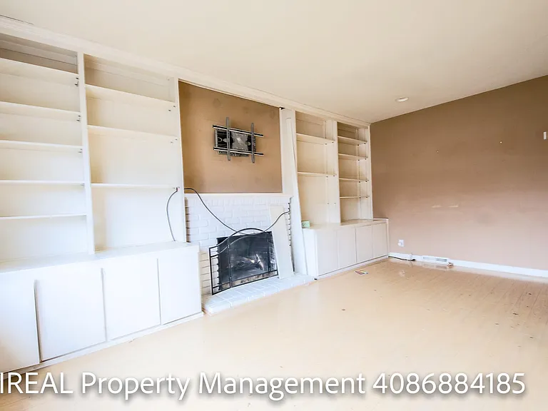 1751 Curtner Ave — Photo 6