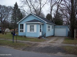 218 Davenport St, Reed City, MI 49677